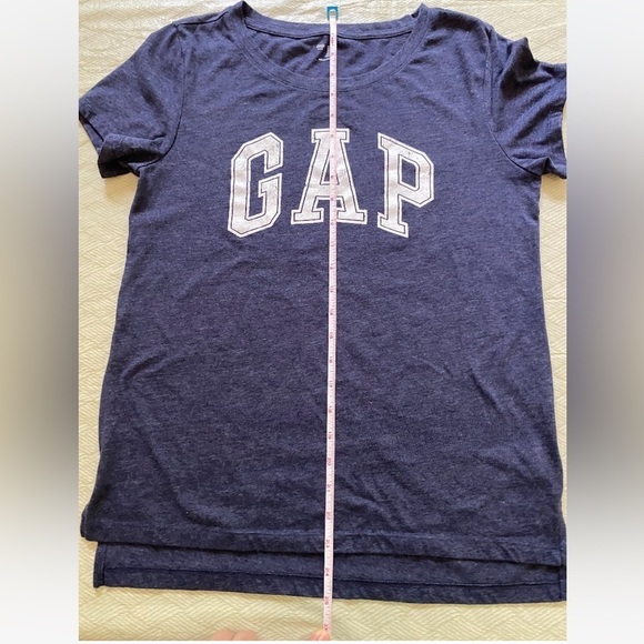 Gap Women’s Navy Blue Logo T-shirt size medium - Picture 8 of 8